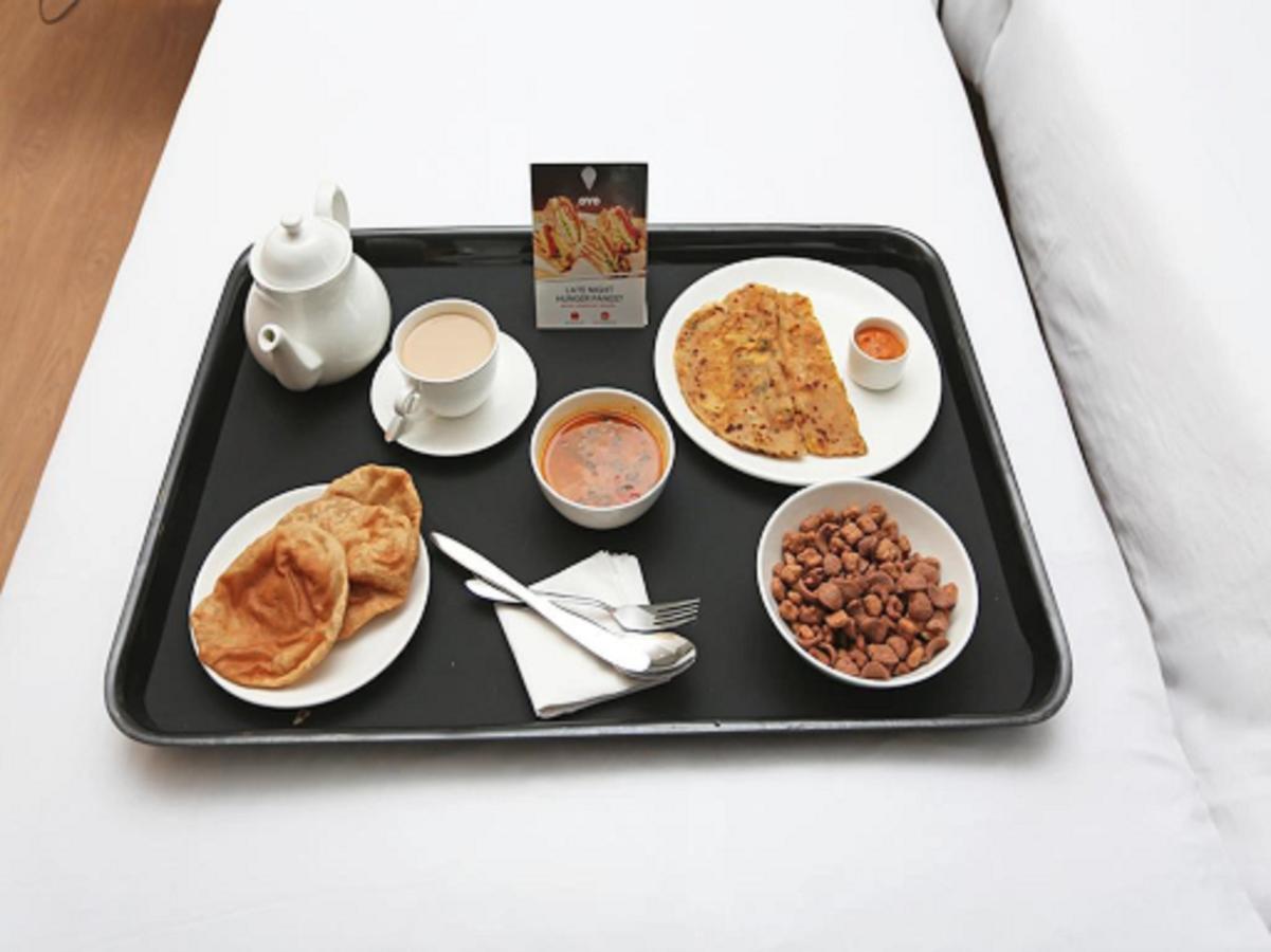 Hotel Indore Near Mumbai Central Station Esterno foto